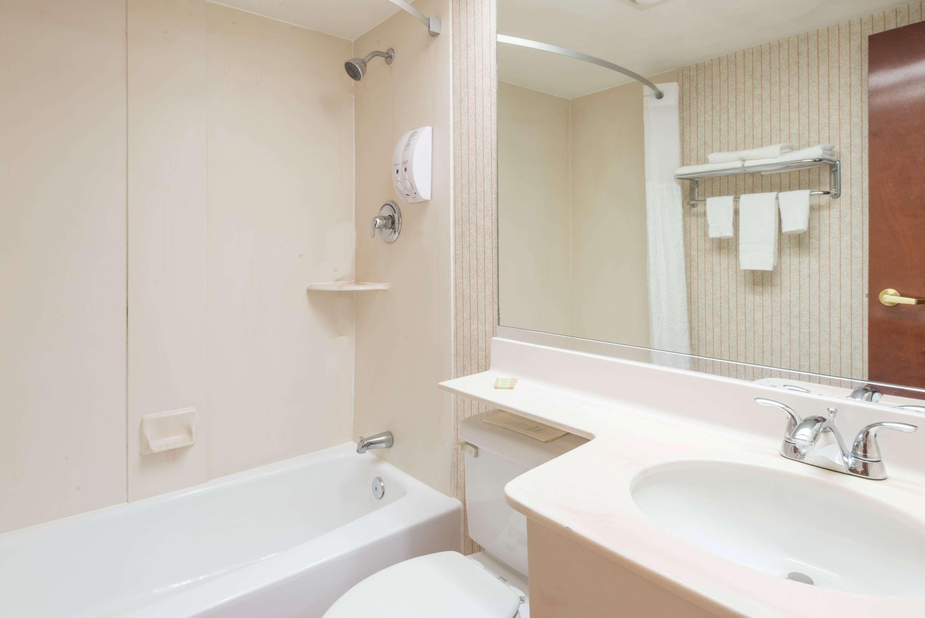 Super 8 By Wyndham West Greenwich/Providence Εξωτερικό φωτογραφία