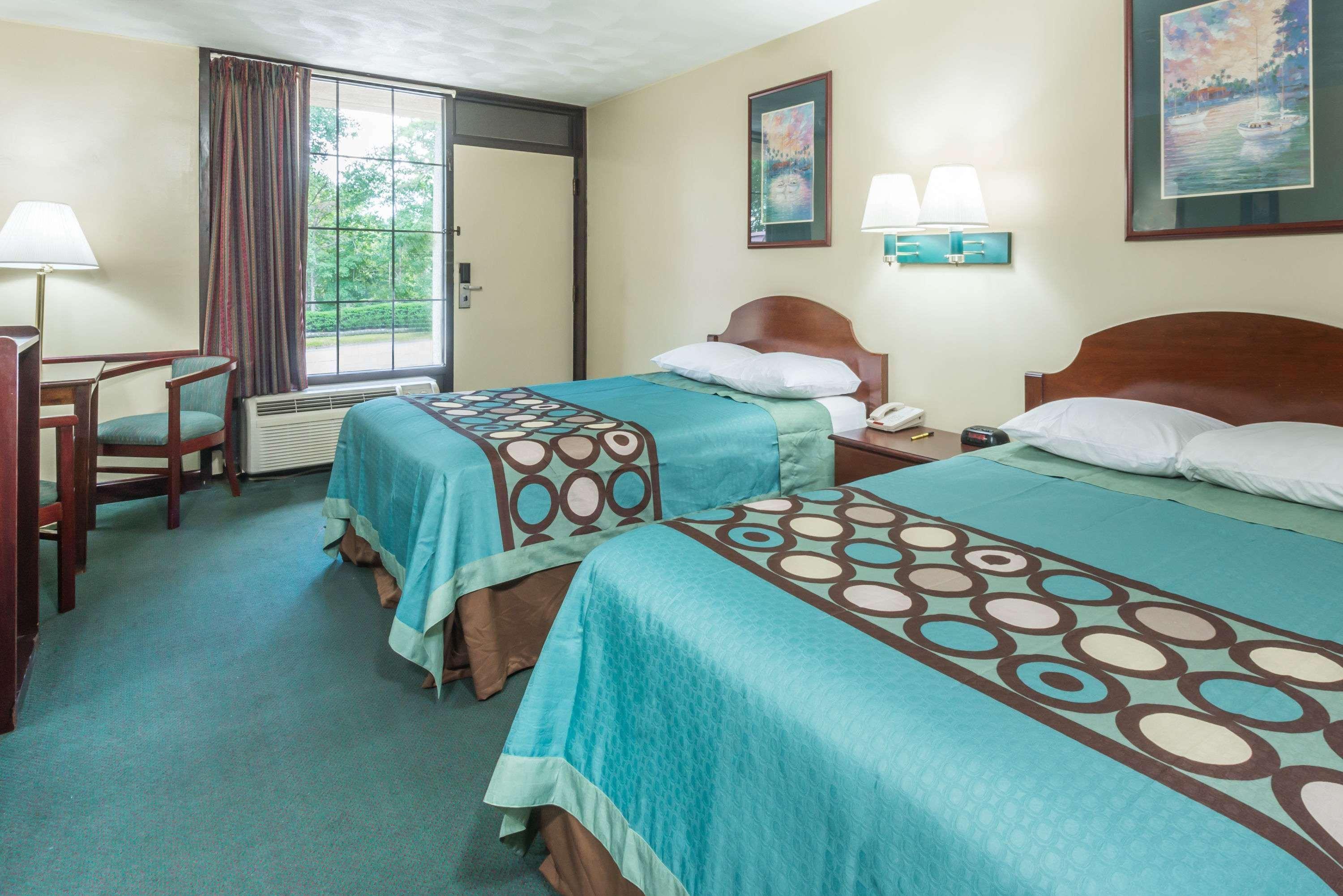 Super 8 By Wyndham West Greenwich/Providence Εξωτερικό φωτογραφία