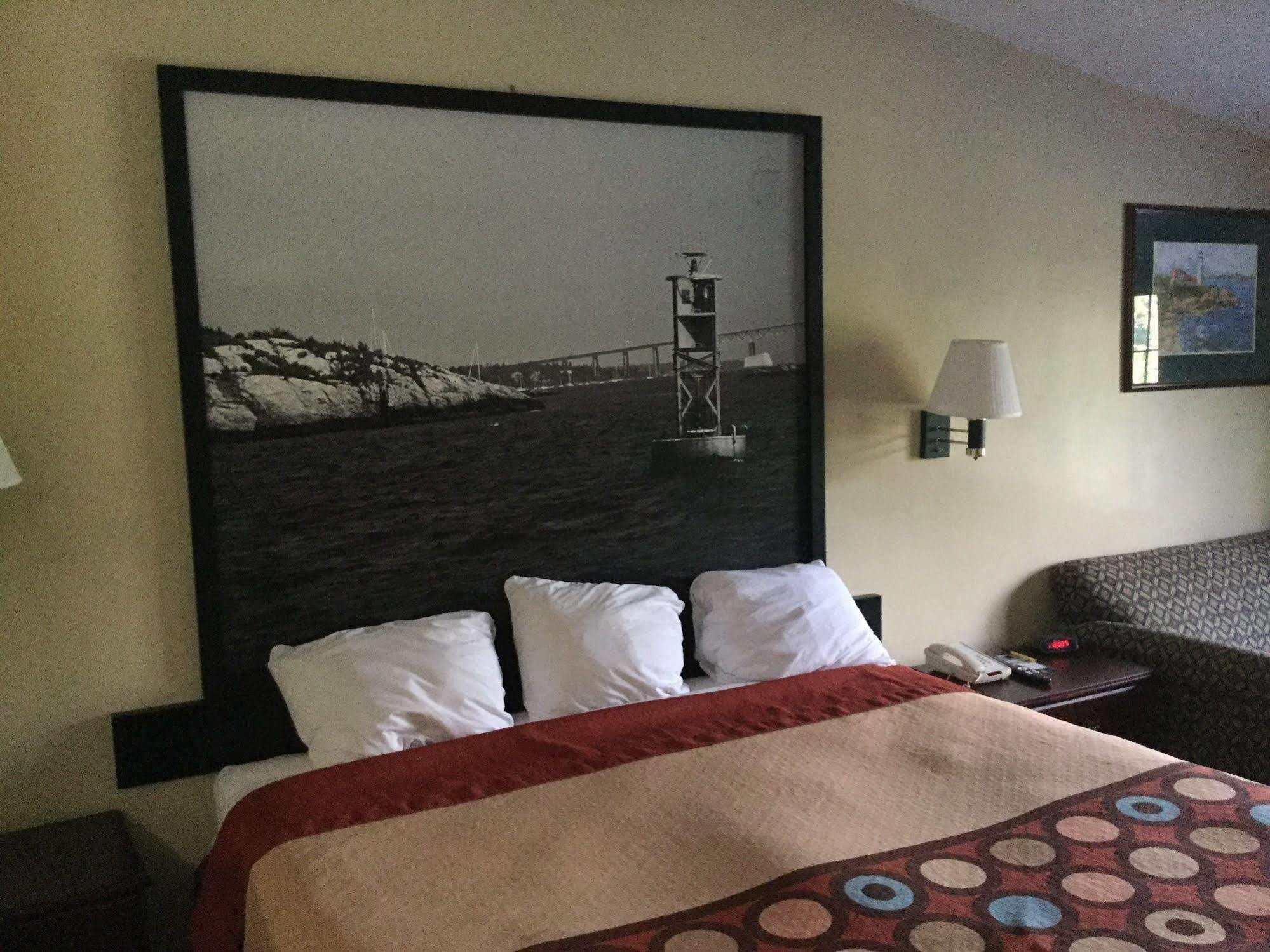 Super 8 By Wyndham West Greenwich/Providence Εξωτερικό φωτογραφία